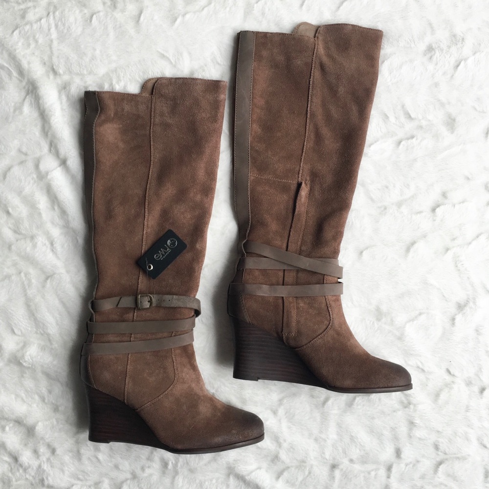 NWT Emu Australia Wedge Boots